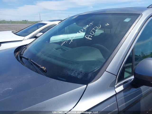12617543 :رقم المزاد ، 3VV2B7AX7JM033293 vin ، 2018 Volkswagen Tiguan مزاد بيع