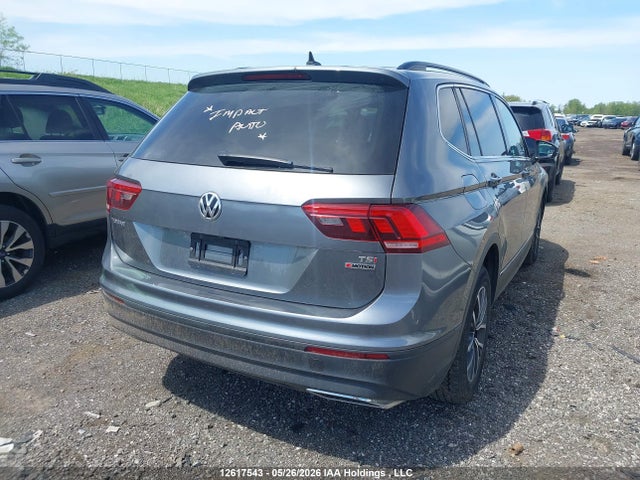 12617543 :رقم المزاد ، 3VV2B7AX7JM033293 vin ، 2018 Volkswagen Tiguan مزاد بيع