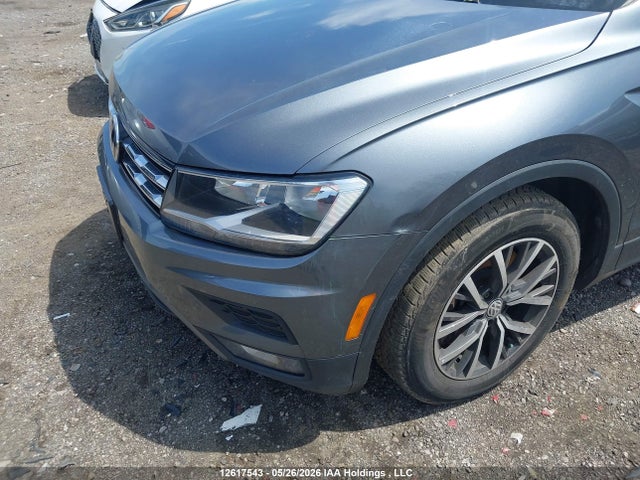 12617543 :رقم المزاد ، 3VV2B7AX7JM033293 vin ، 2018 Volkswagen Tiguan مزاد بيع