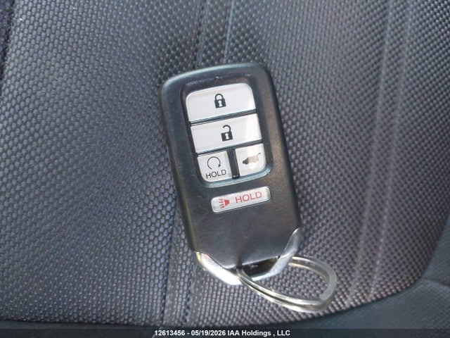 2HKRW2H28JH125890 Honda CR-V LX