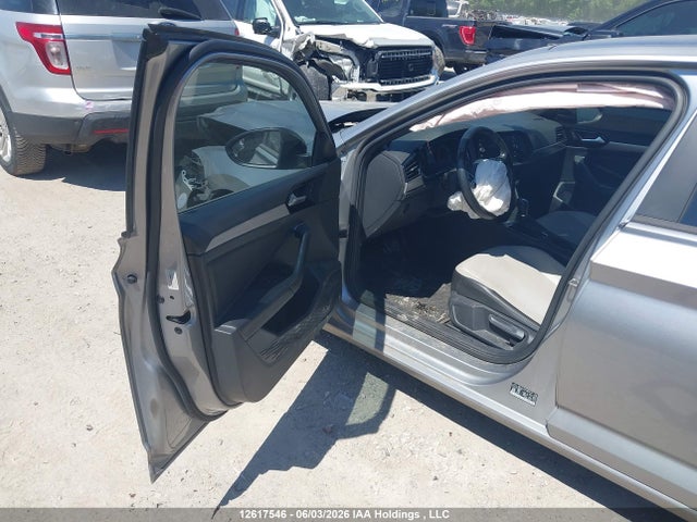 Auction sale of the 2019 Volkswagen Jetta 1.4 Tsi Highline, vin: 3VWE57BU7KM177917, lot number: 12617546