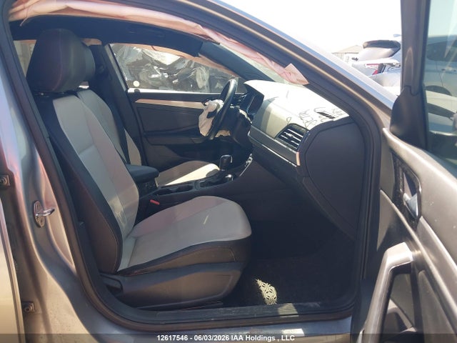 Auction sale of the 2019 Volkswagen Jetta 1.4 Tsi Highline, vin: 3VWE57BU7KM177917, lot number: 12617546