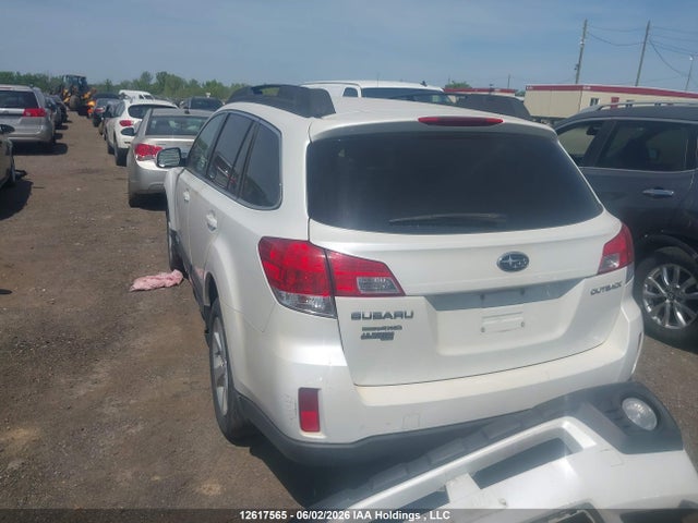 Продаж на аукціоні авто 2013 Subaru Outback 2.5i Touring Package, vin: 4S4BRGGC3D3239789, номер лоту: 12617565