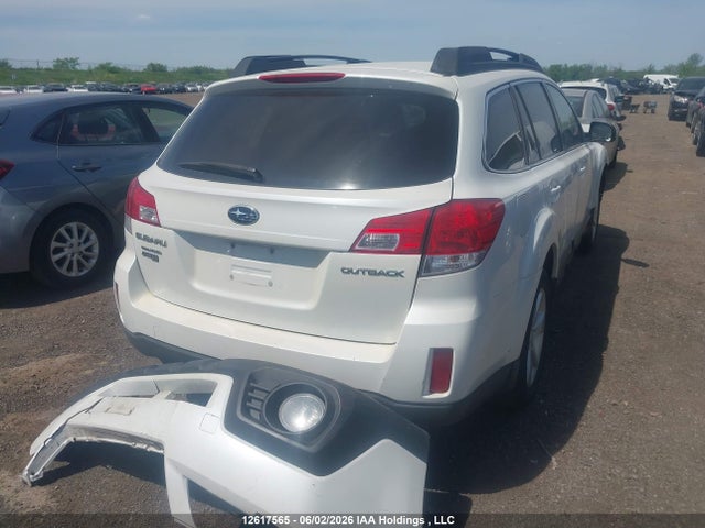 Продаж на аукціоні авто 2013 Subaru Outback 2.5i Touring Package, vin: 4S4BRGGC3D3239789, номер лоту: 12617565