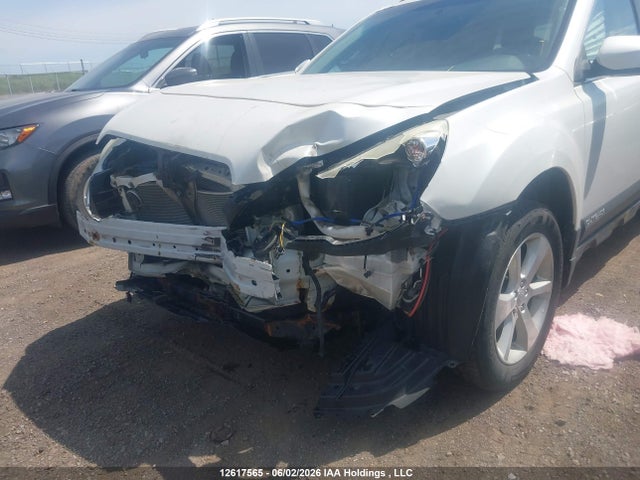 Продаж на аукціоні авто 2013 Subaru Outback 2.5i Touring Package, vin: 4S4BRGGC3D3239789, номер лоту: 12617565