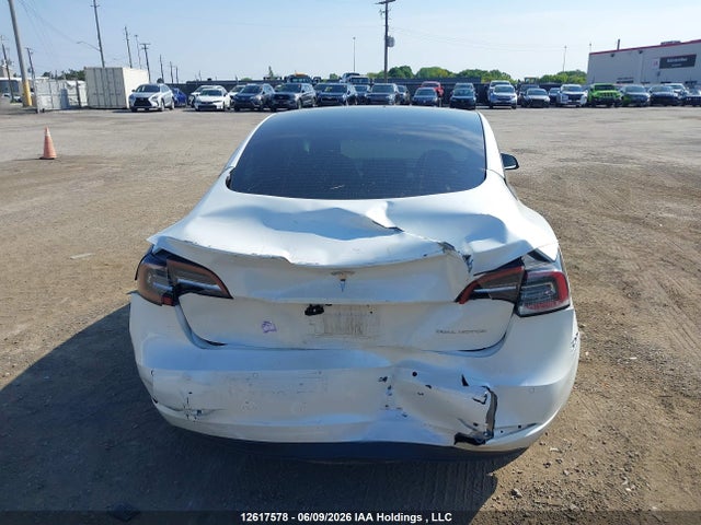 12617578 :رقم المزاد ، 5YJ3E1EB0NF194861 vin ، 2022 Tesla Model 3 Long Range مزاد بيع