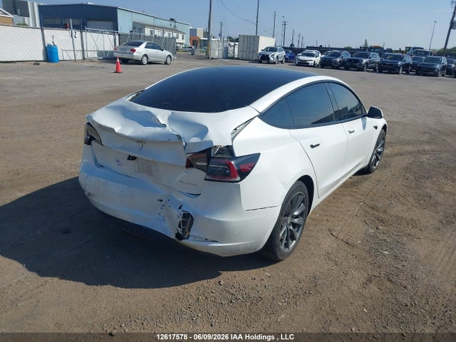12617578 :رقم المزاد ، 5YJ3E1EB0NF194861 vin ، 2022 Tesla Model 3 Long Range مزاد بيع