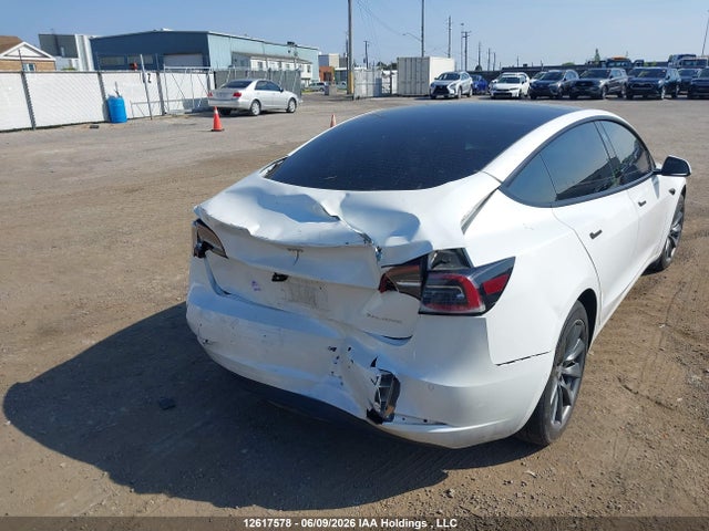 12617578 :رقم المزاد ، 5YJ3E1EB0NF194861 vin ، 2022 Tesla Model 3 Long Range مزاد بيع