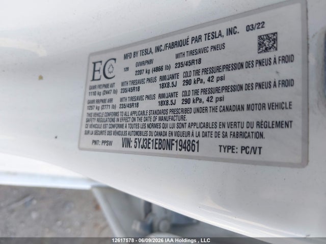 12617578 :رقم المزاد ، 5YJ3E1EB0NF194861 vin ، 2022 Tesla Model 3 Long Range مزاد بيع