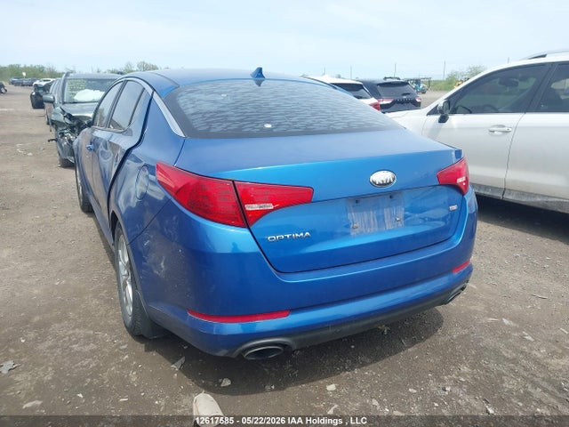 12617585 :رقم المزاد ، KNAGM4A70D5404704 vin ، 2013 Kia Optima Lx/lx+ مزاد بيع