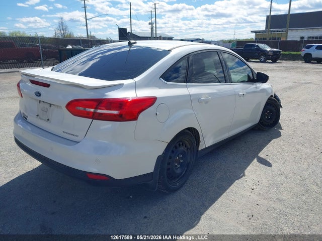 Ford Focus Titanium 2018 1FADP3J26JL213233 Image 4