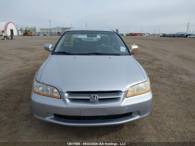 12617600 :رقم المزاد ، 1HGCG5678YA812714 vin ، 2000 Honda Accord Se مزاد بيع