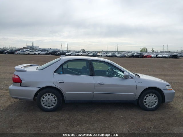 12617600 :رقم المزاد ، 1HGCG5678YA812714 vin ، 2000 Honda Accord Se مزاد بيع