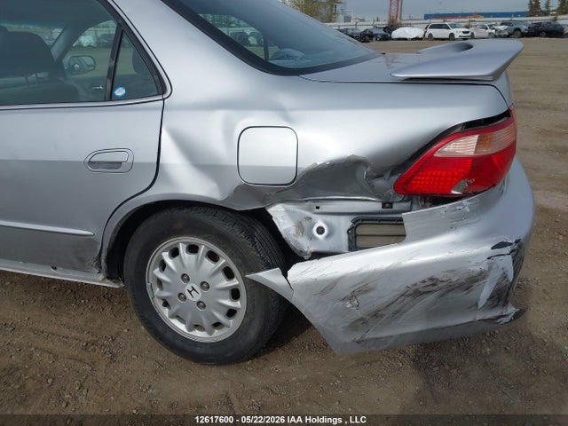 12617600 :رقم المزاد ، 1HGCG5678YA812714 vin ، 2000 Honda Accord Se مزاد بيع