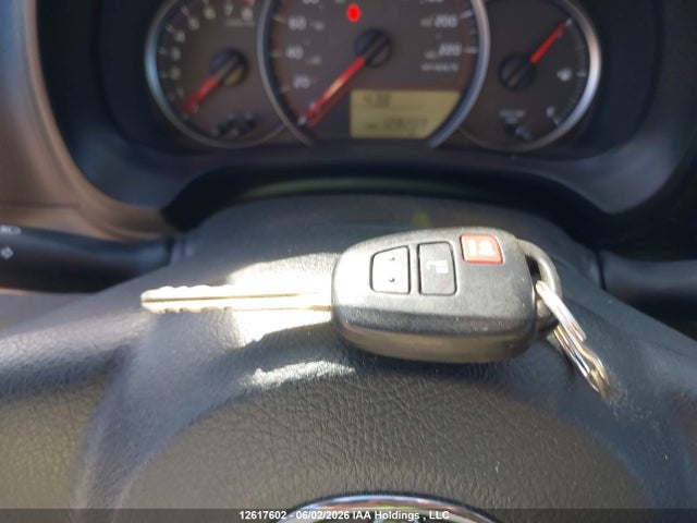 VNKKTUD32EA012963 Toyota Yaris