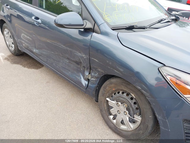 12617609 :رقم المزاد ، 3KPA25AD5NE487174 vin ، 2022 Kia Rio Lx Premium/lx+ مزاد بيع