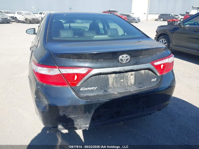 2017 Toyota Camry Le/xle/se/xse მანქანა იყიდება აუქციონზე, vin: 4T1BF1FK0HU758393, აუქციონის ნომერი: 12617614