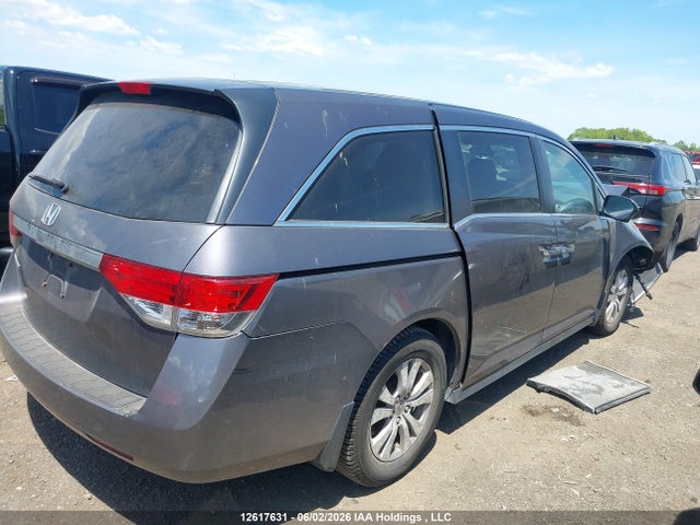 12617631 :رقم المزاد ، 5FNRL5H47FB509077 vin ، 2015 Honda Odyssey مزاد بيع