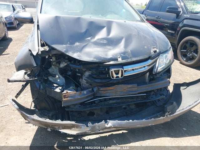 12617631 :رقم المزاد ، 5FNRL5H47FB509077 vin ، 2015 Honda Odyssey مزاد بيع