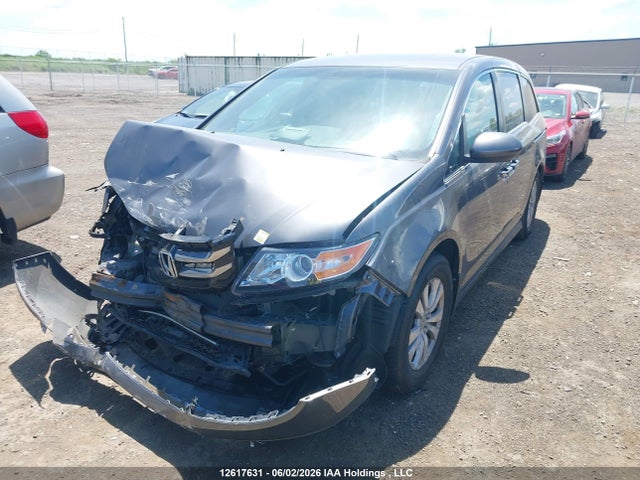 12617631 :رقم المزاد ، 5FNRL5H47FB509077 vin ، 2015 Honda Odyssey مزاد بيع