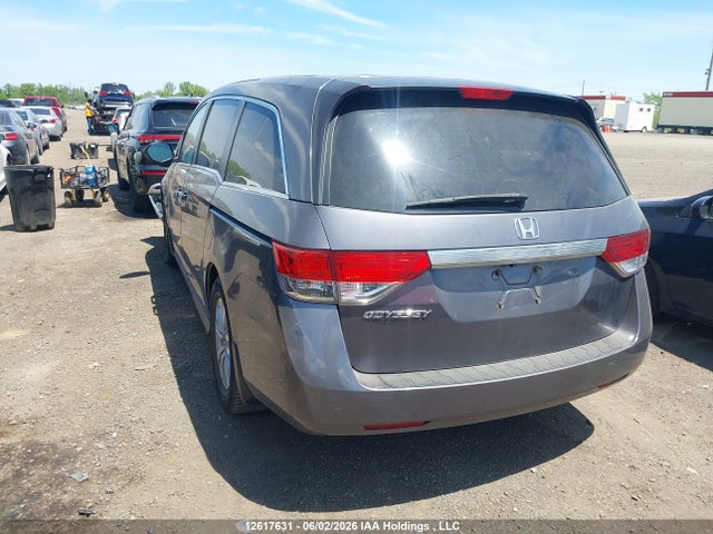 12617631 :رقم المزاد ، 5FNRL5H47FB509077 vin ، 2015 Honda Odyssey مزاد بيع