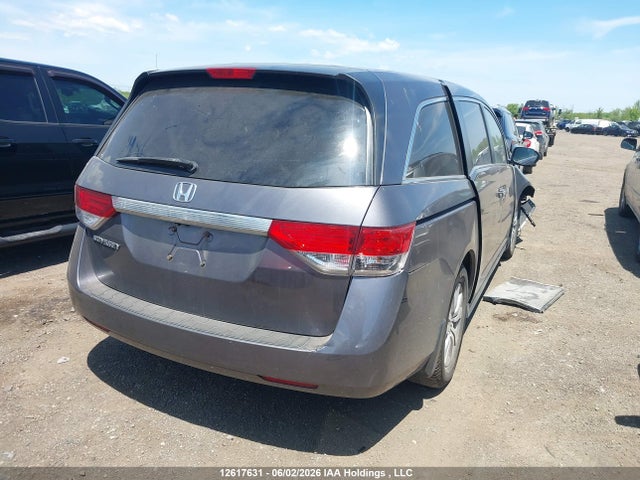 12617631 :رقم المزاد ، 5FNRL5H47FB509077 vin ، 2015 Honda Odyssey مزاد بيع