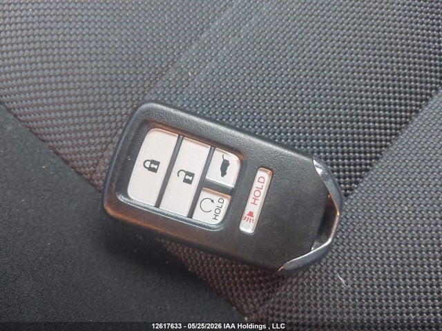 12617633 :رقم المزاد ، 2HKRW1H31HH001313 vin ، 2017 Honda Cr-v مزاد بيع
