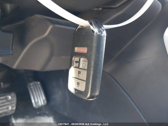 2017 Honda Accord მანქანა იყიდება აუქციონზე, vin: 1HGCR2F56HA810368, აუქციონის ნომერი: 12617641