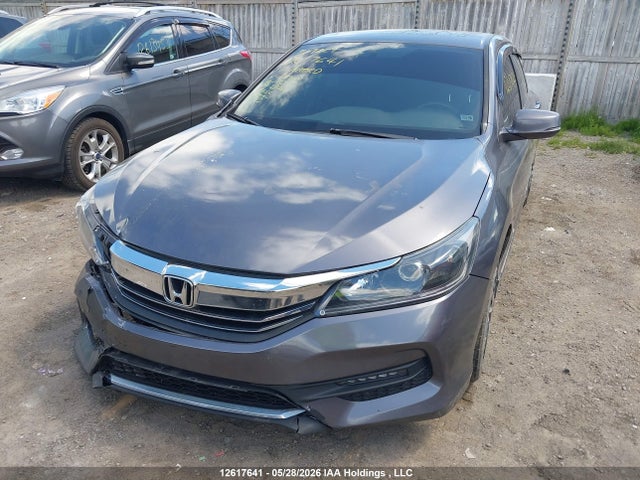 2017 Honda Accord მანქანა იყიდება აუქციონზე, vin: 1HGCR2F56HA810368, აუქციონის ნომერი: 12617641