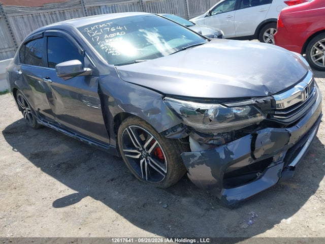 2017 Honda Accord მანქანა იყიდება აუქციონზე, vin: 1HGCR2F56HA810368, აუქციონის ნომერი: 12617641