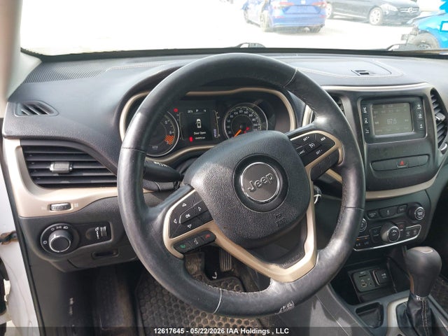 1C4PJLAB0FW585262 Jeep Cherokee Sport