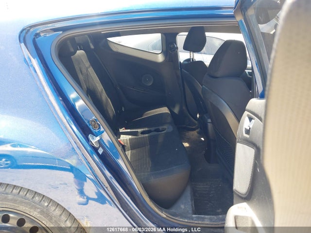 Продажа на аукционе авто 2017 Hyundai Veloster Se, vin: KMHTC6AD9HU304615, номер лота: 12617668