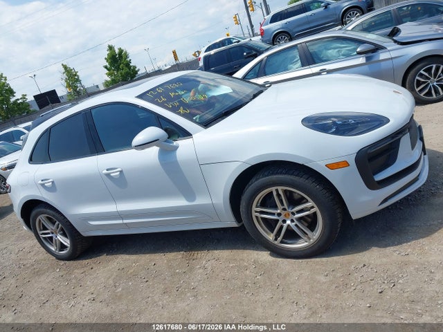 Porsche Macan T 2026 WP1AA2A52TLB00934 Image 13