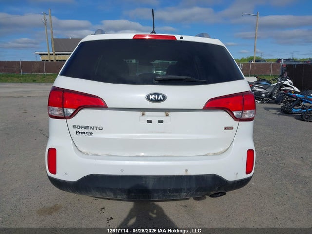 2014 Kia Sorento Lx/se მანქანა იყიდება აუქციონზე, vin: 5XYKT3A66EG502310, აუქციონის ნომერი: 12617714