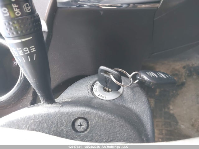 2007 Pontiac Vibe მანქანა იყიდება აუქციონზე, vin: 5Y2SL65827Z434167, აუქციონის ნომერი: 12617721
