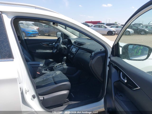 Продаж на аукціоні авто 2018 Nissan Qashqai, vin: JN1BJ1CR0JW288951, номер лоту: 12617722