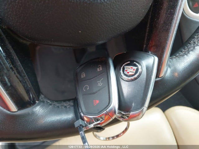 12617733 :رقم المزاد ، 3GYFNEE36FS604563 vin ، 2015 Cadillac Srx Luxury Collection مزاد بيع