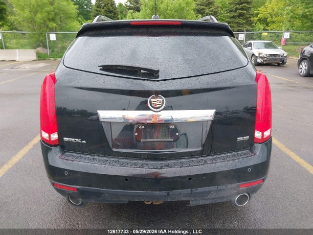 12617733 :رقم المزاد ، 3GYFNEE36FS604563 vin ، 2015 Cadillac Srx Luxury Collection مزاد بيع