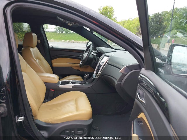 12617733 :رقم المزاد ، 3GYFNEE36FS604563 vin ، 2015 Cadillac Srx Luxury Collection مزاد بيع