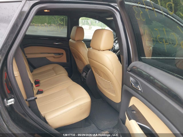 12617733 :رقم المزاد ، 3GYFNEE36FS604563 vin ، 2015 Cadillac Srx Luxury Collection مزاد بيع