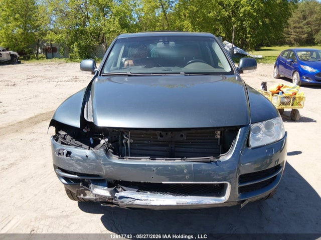 12617743 :رقم المزاد ، WVGCM67L95D045504 vin ، 2005 Volkswagen Touareg V8 مزاد بيع