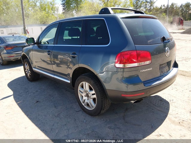 12617743 :رقم المزاد ، WVGCM67L95D045504 vin ، 2005 Volkswagen Touareg V8 مزاد بيع