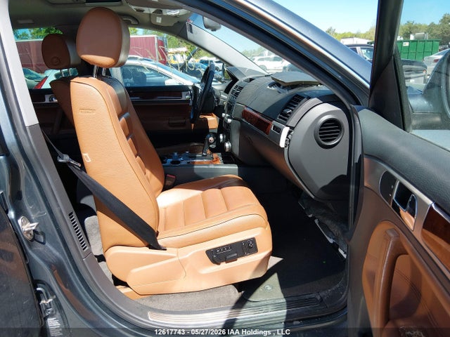 12617743 :رقم المزاد ، WVGCM67L95D045504 vin ، 2005 Volkswagen Touareg V8 مزاد بيع
