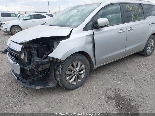 KNDMB5C18L6574506 KIA SEDONA LX