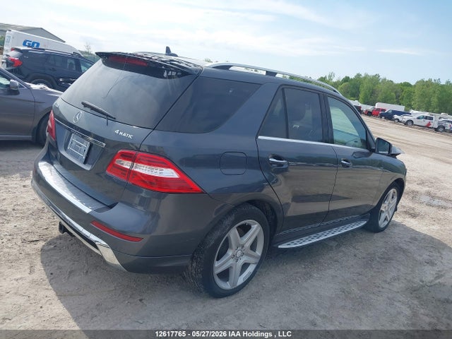 Продаж на аукціоні авто 2015 Mercedes-benz 400 E, vin: 4JGDA5GBXFA470148, номер лоту: 12617765
