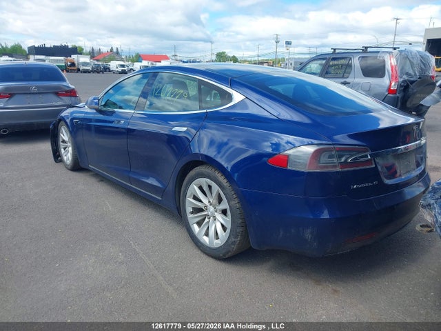 12617779 :رقم المزاد ، 5YJSA1E28JF272689 vin ، 2018 Tesla Model S 100d/75d/p100d مزاد بيع