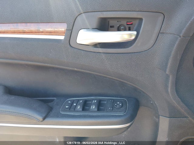12617819 :رقم المزاد ، 2C3CCACG7CH306717 vin ، 2012 Chrysler 300 Limited مزاد بيع