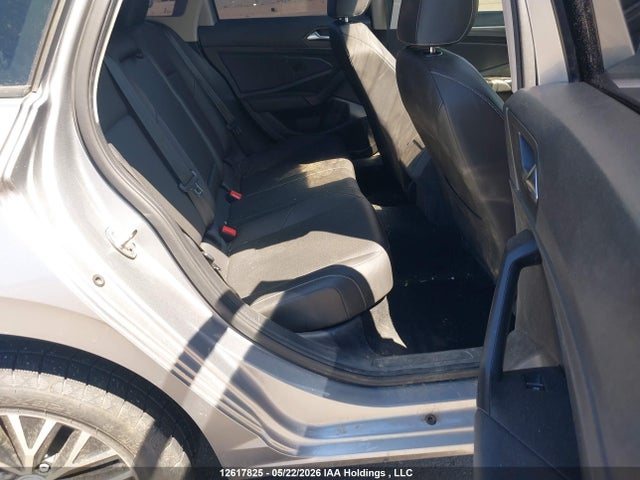 2021 Volkswagen Jetta Highline მანქანა იყიდება აუქციონზე, vin: 3VWE57BU7MM049454, აუქციონის ნომერი: 12617825
