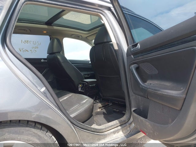 12617861 :رقم المزاد ، 3VWKX7AJ2EM627630 vin ، 2014 Volkswagen Golf 2.5l Comfortline/2.5l Trendline/2.5l Wolfsburg Edition مزاد بيع