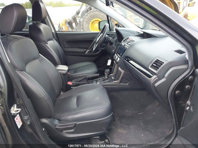 12617871 :رقم المزاد ، JF2SJESC6HH808734 vin ، 2017 Subaru Forester 2.5i Touring مزاد بيع